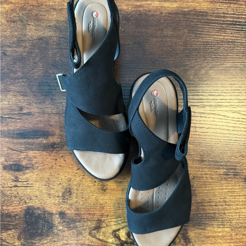 Clarks Unstructured Velvet Sandals - Picture 2 of 3